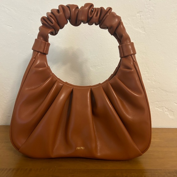 JW PEI GABBI RUCHED HOBO HANDBAG - NUTELLA - Picture 2 of 4